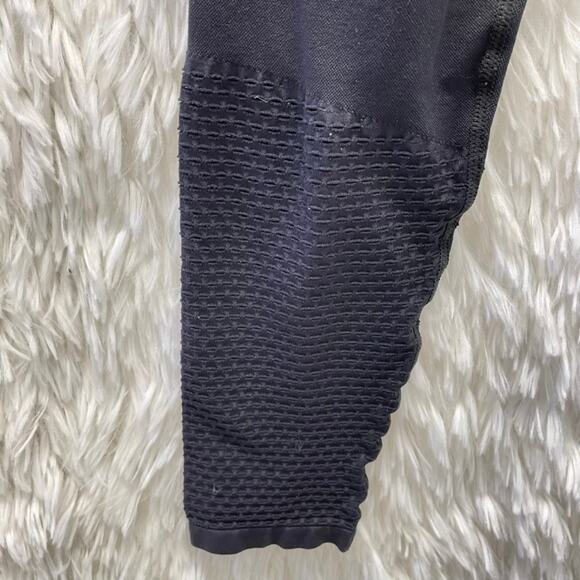 Fabletics Black Leggings Detail on Ankles Size Small - Picture 3 of 11